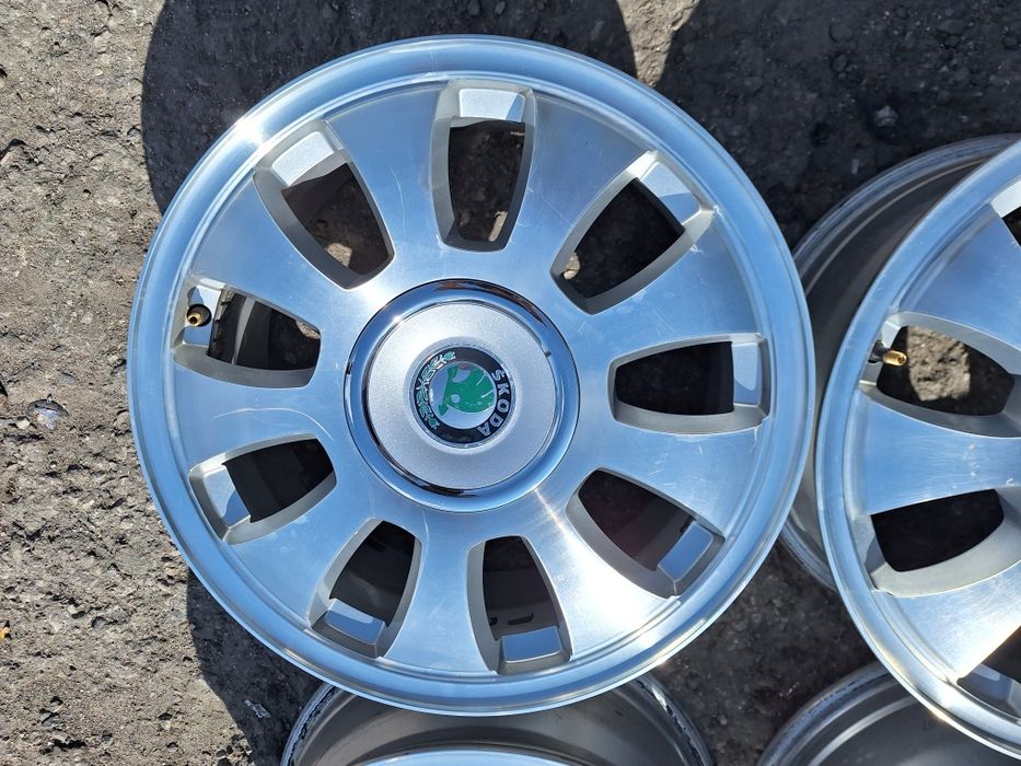 Шкода-16цола-5/100-ЕТ-42:Ж-6,5-оригинални