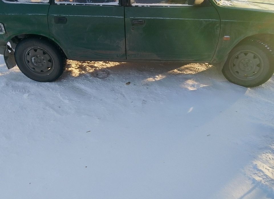 Продам срочно масквич 21412