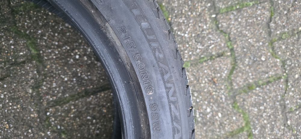 Vând cauciucuri 215/50 r18