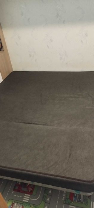 Продавам разтегателен диван