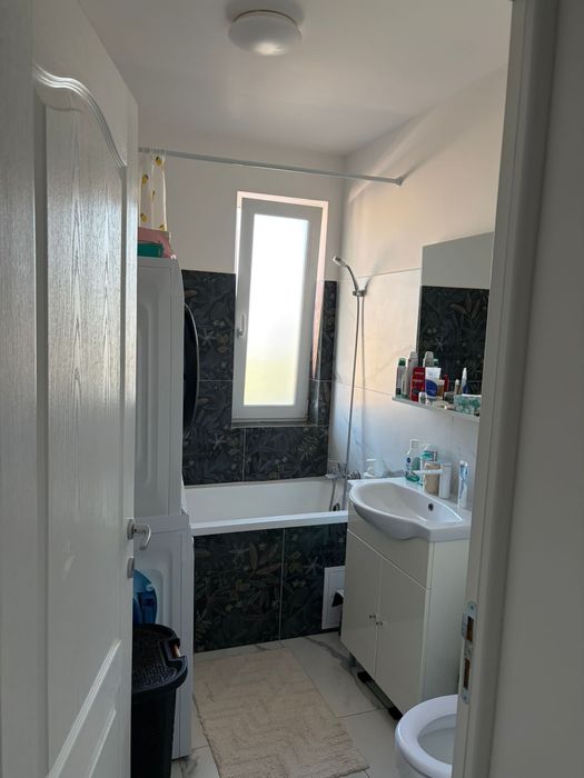 Apartament 2 camere, bucatarie inchisa