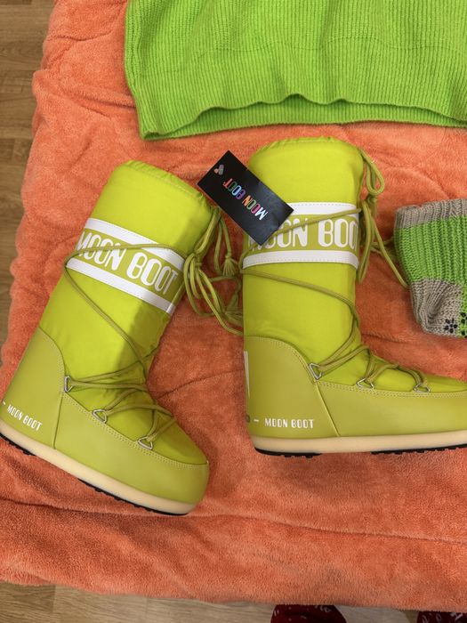 Moon boot 35/38 + pulover oversize + sosete