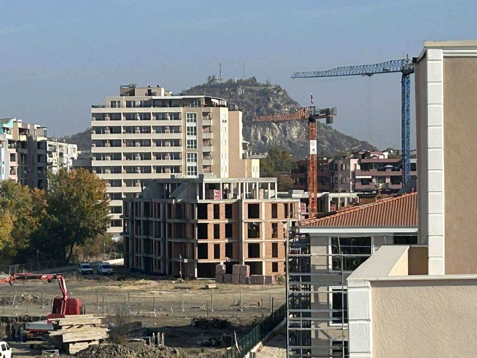 Продава се Тристаен апартамент в Пловдив, Кючук Париж - 125 кв.м за 943 €/кв.м - Снимка #4