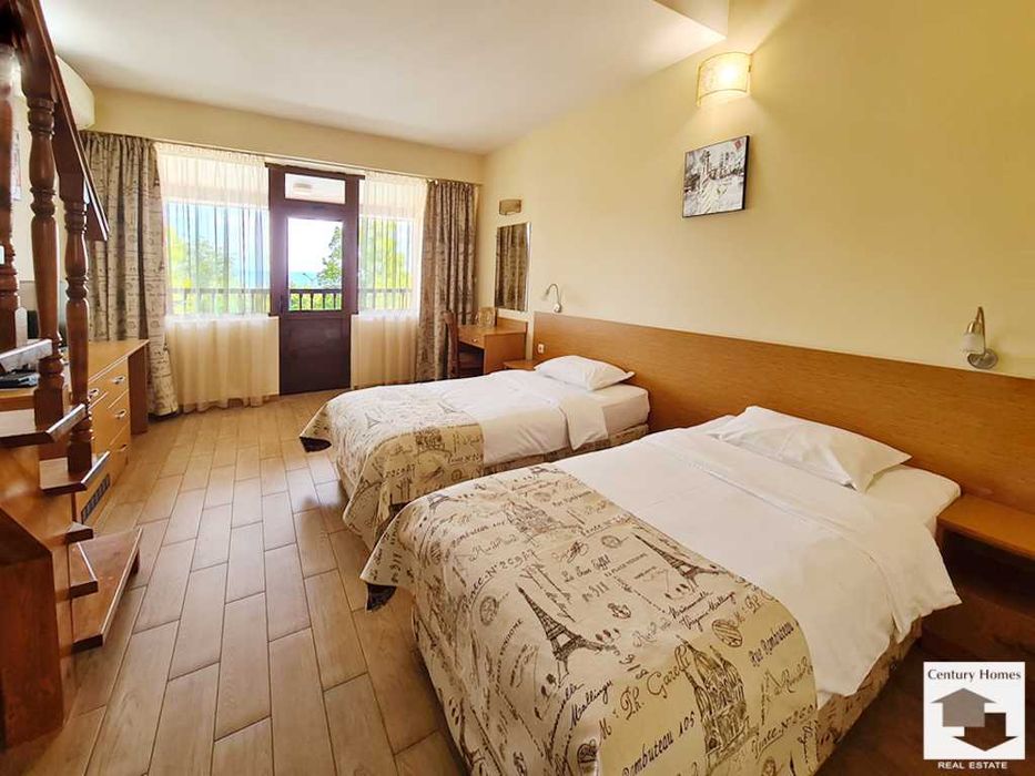 Продава се Хотел в Лясковец - 2441 кв.м за 734 €/кв.м - Снимка #17