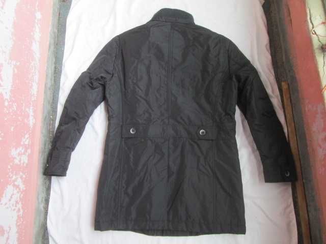 HUGO BOSS зимно ватирано мъжко яке размер DE-46 (Размер-S).