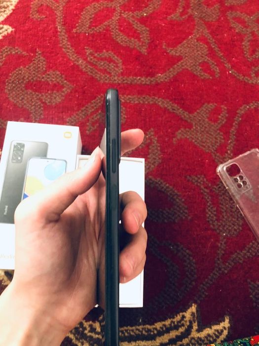 Redmi note 11 продаю  за 55к либо обмен на айфон