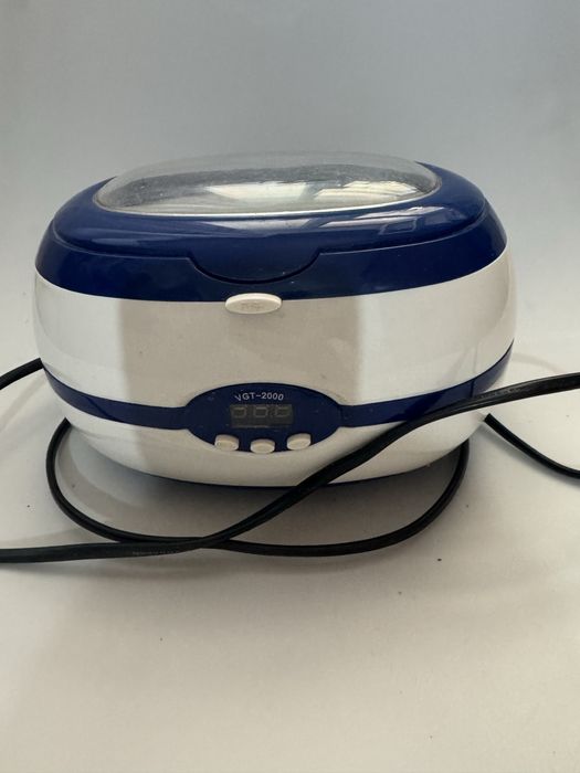 Ванначка для инструментов и вентилятор