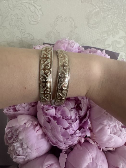 Күміс білезіктер жаңа. 2 пробасы бар.