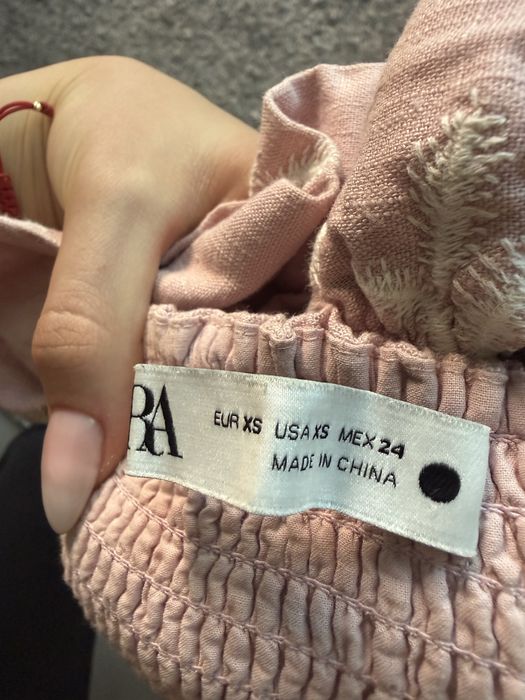 Розов топ с шарка ZARA