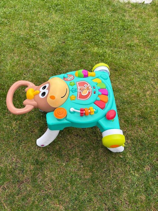 Vand Antemergator si masa de activitati B-Kids, Calut