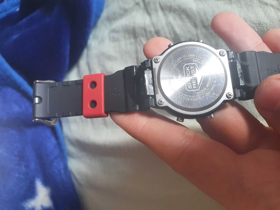 Продавам Часовник CASIO 3222 GWX 5600WB сменена каишка и корпус