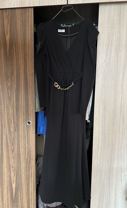 Rochie neagra eleganta
