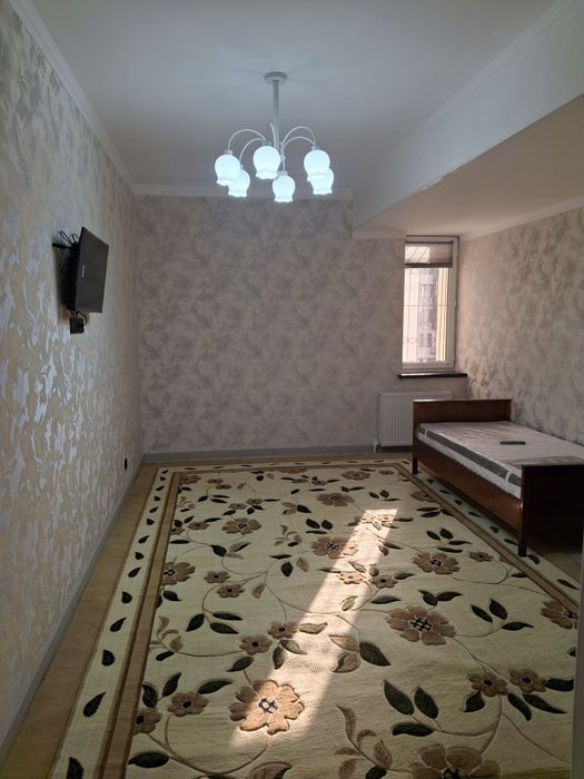 Сдаётся квартира на Крытом 80 кв