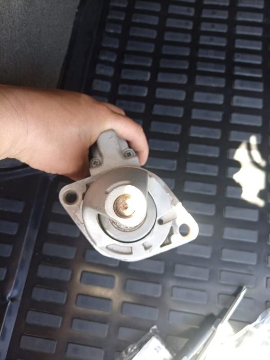 Новый стартер на Ауди 2.6