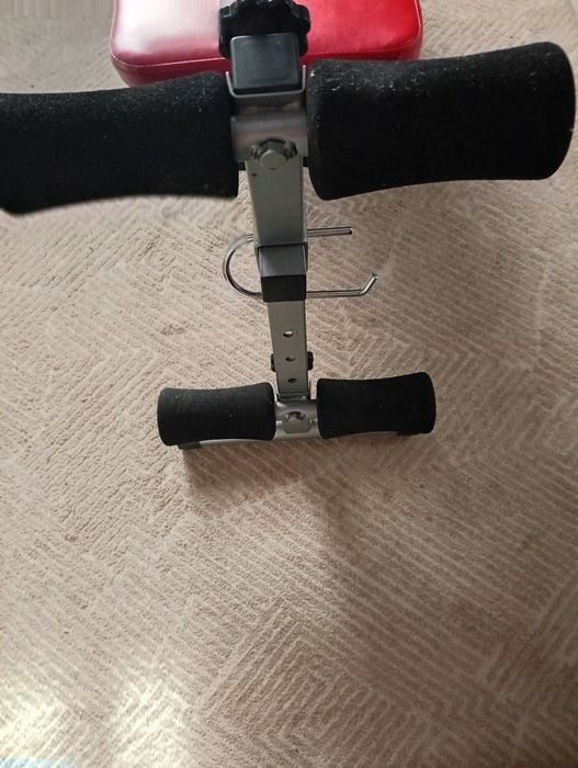 Vând banca de abdomene