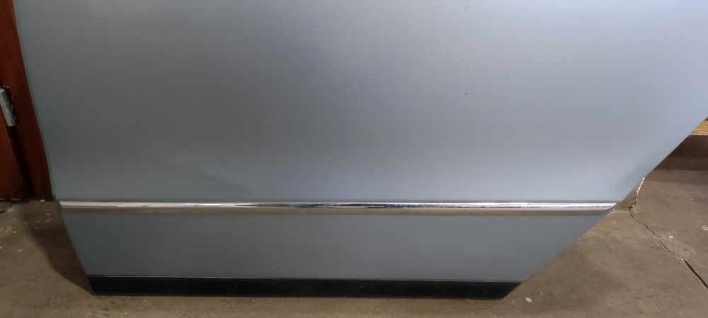 Usa spate stanga cu defect volkswagen vw passat b6 break culoare LB5M