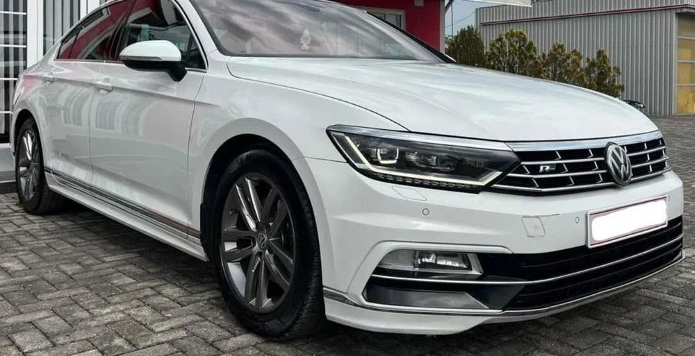 Bara Fata VW Passat B8 R Line Design 2015 - 2019 Completa