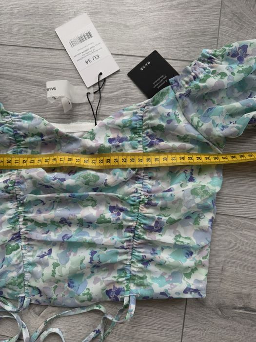 Къси топове/потници/ на Zara, Bershka, H&M