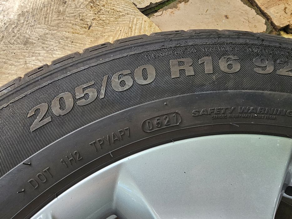 Jante aliaj 16" Skoda Octavia 3/4 Volkswagen cu anvelope vara  205 60 16