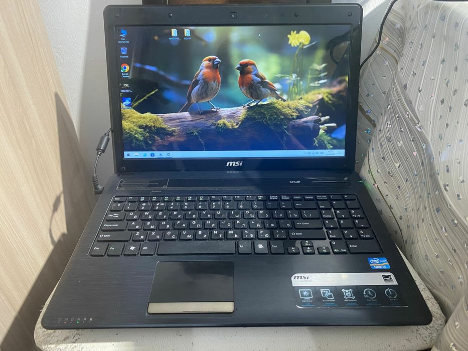 MSI intel core i3/SSD/Windows 10