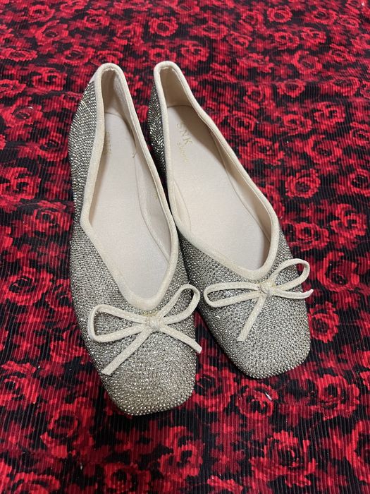 Tufli makasima Bejeviy mayda toshli