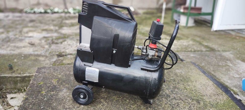 маслен компресор  ,,айнхел,, и принадлежности