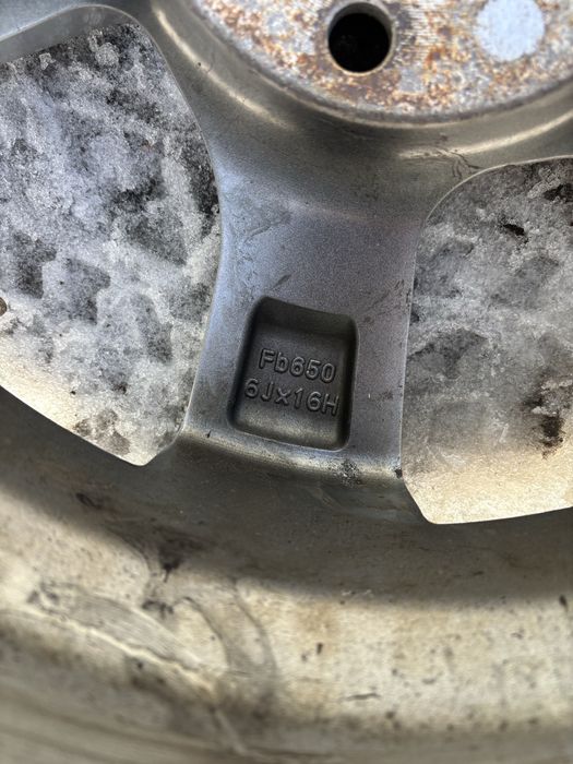 Продам комплект дисков R16