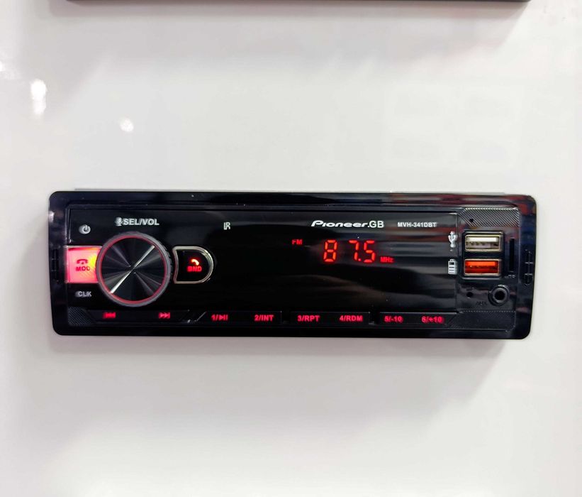 Pioneer 341 BT Bluetooth Avtomagnitola 12V/24V USB TF AUX