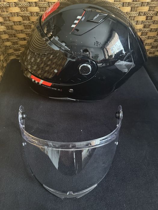 Каска много запазена