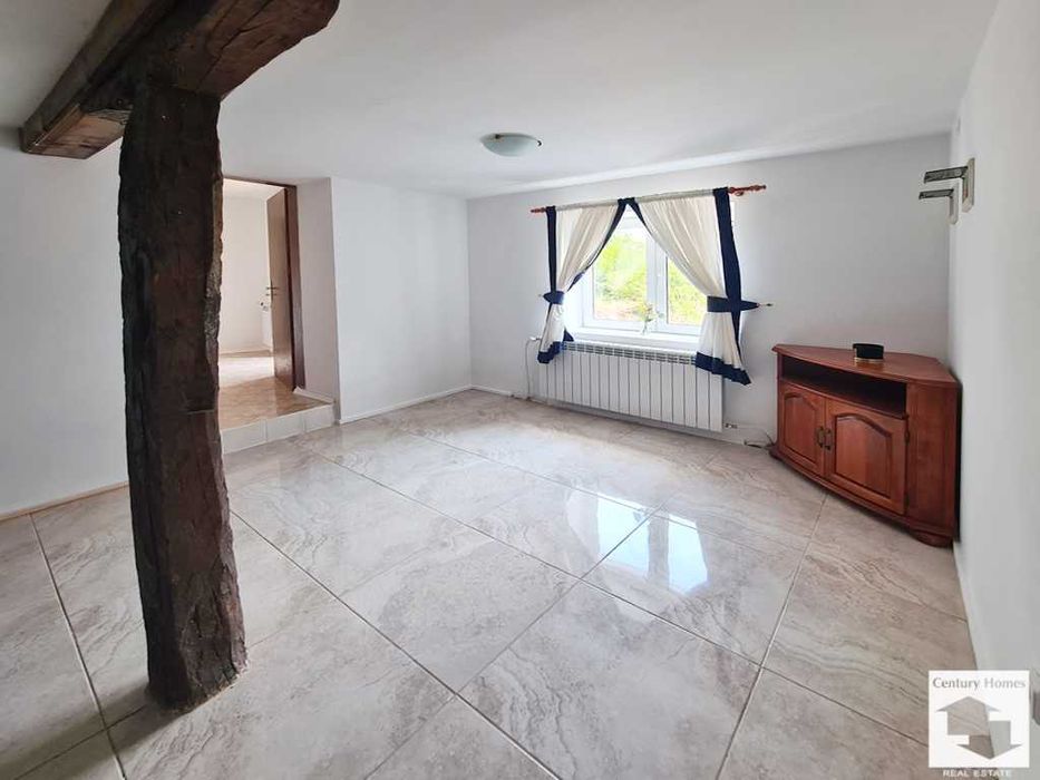 170282 Двуетажна къща с басейн и просторен двор в с. Ритя