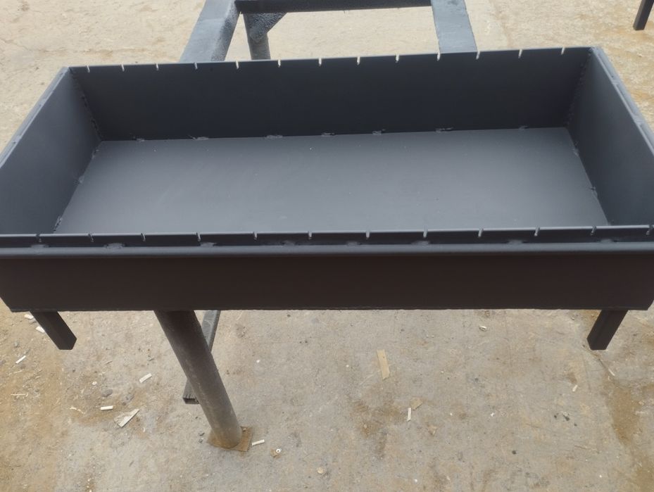 Мангал для жарки шашлыла