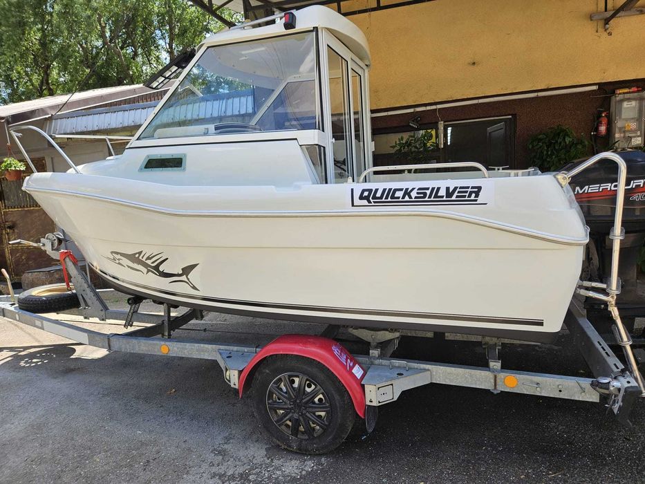 Barca cabinata Quicksilver 480