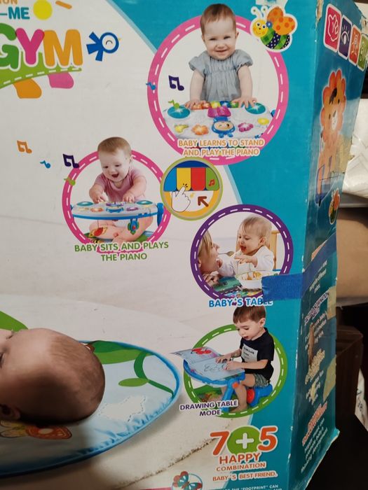 Бебешка  гимнастика  , трансформираща се според възрастта на бебето