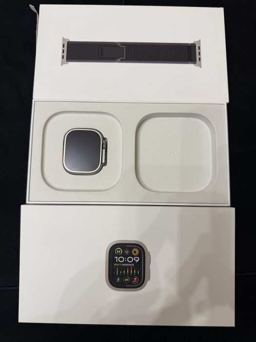 Apple watch ultra 2 Natural Titanium 49mm