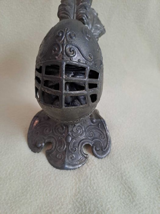 bricheta de masa coif medieval