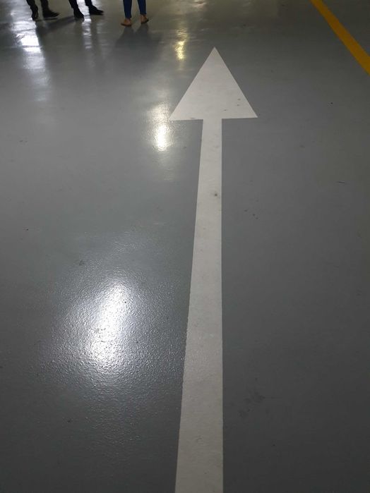 Краска для пола. Метилкриловая без запаха. Акриловая, силикатная.