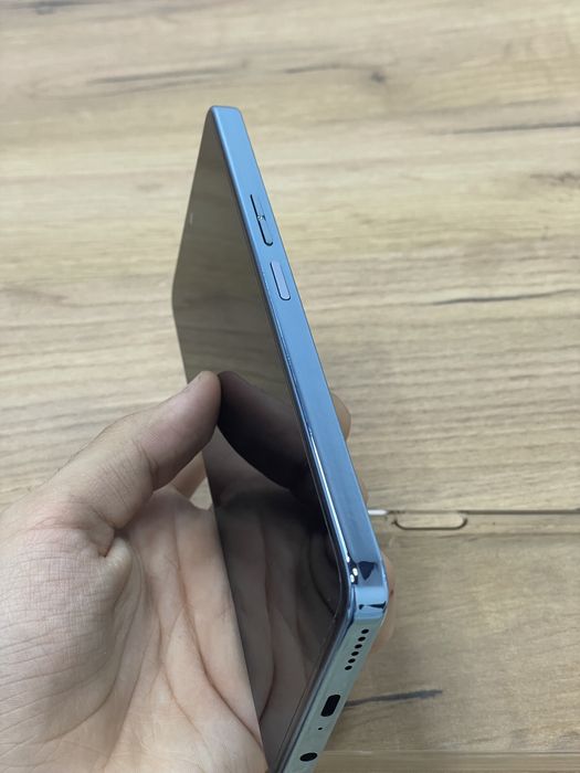 Techno comon 19pro sotiladi yoki obmen iphone ga