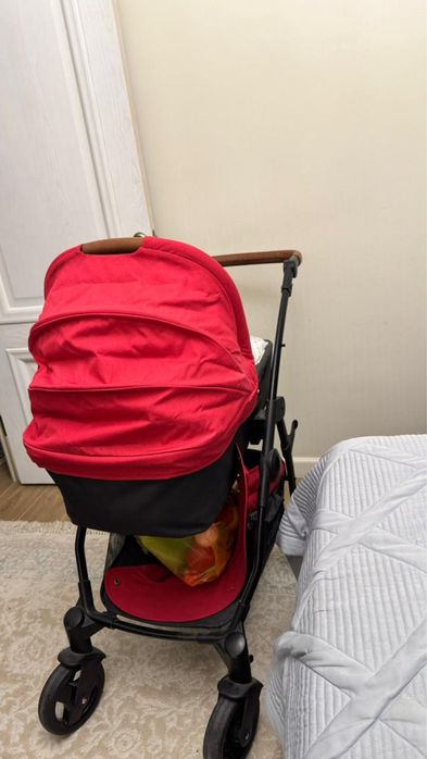 Коляска 2 в 1 люлька + прогулочный блок