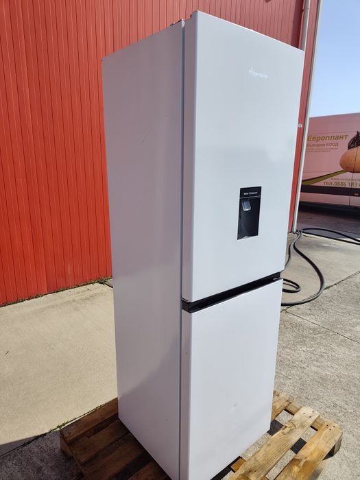 Хладилник с фризер FRIDGEMASTER