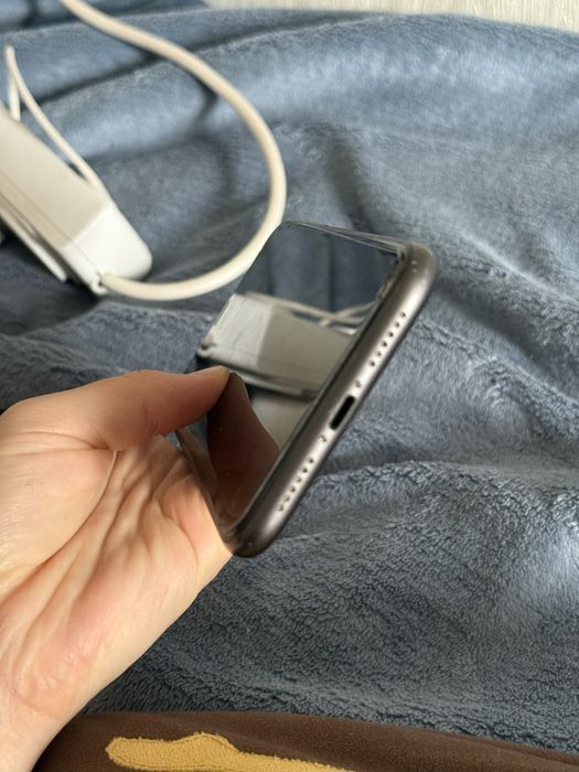 iPhone 11 продам 128 гб