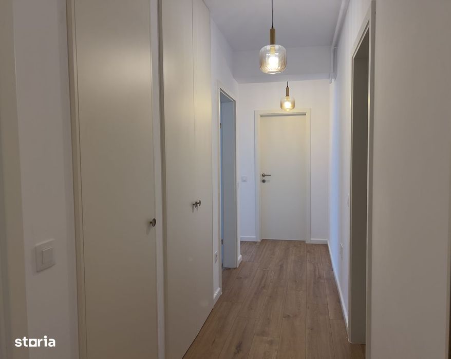 Proprietar – 3 Camere Etaj 1, 2 Băi, Terasă, Parcare la Geam & Boxă