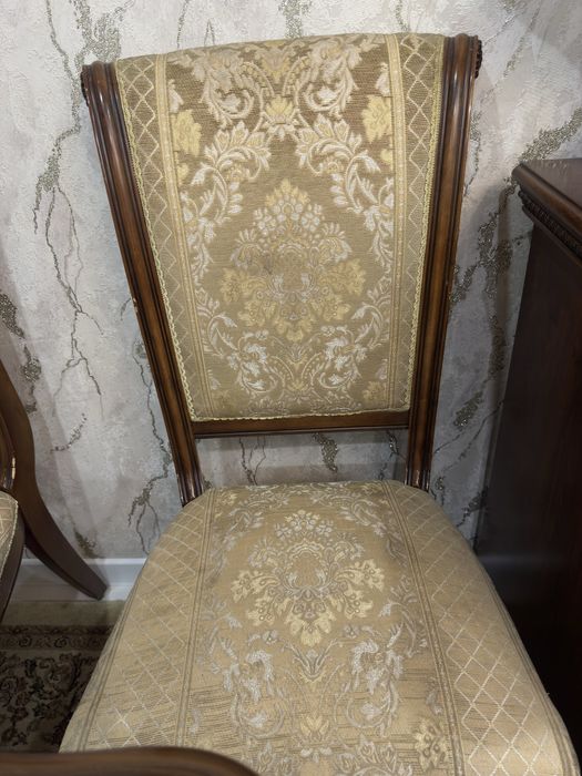 Продам обеденный стол + стулья натуральный дуб