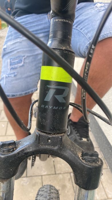 Vând bicicletă Raymon 27.5 HARDRAY 2.0
