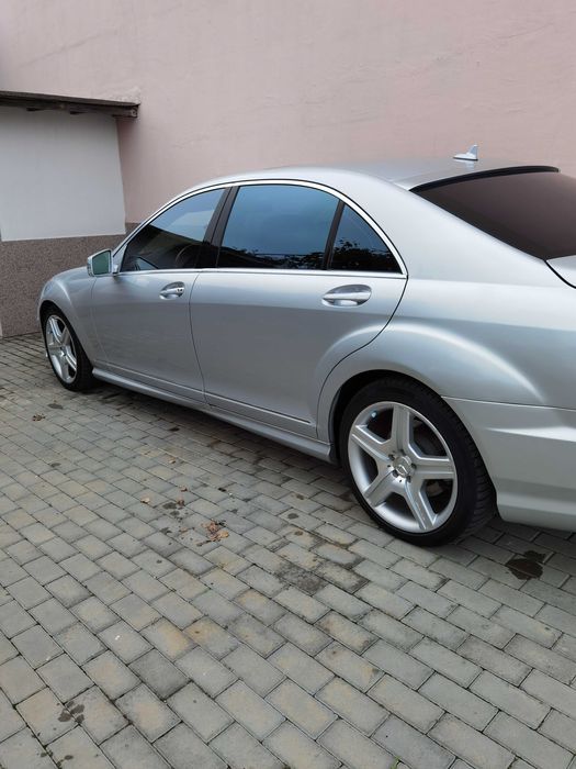 Продава Мерцедес S 550 Фейслифт