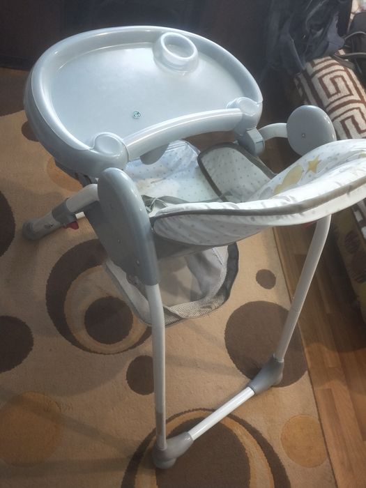 Детский стульчик для кормления