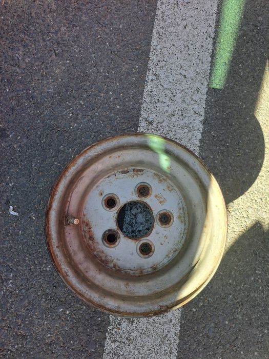Vand janta R10 " pentru remorca/platforma auto