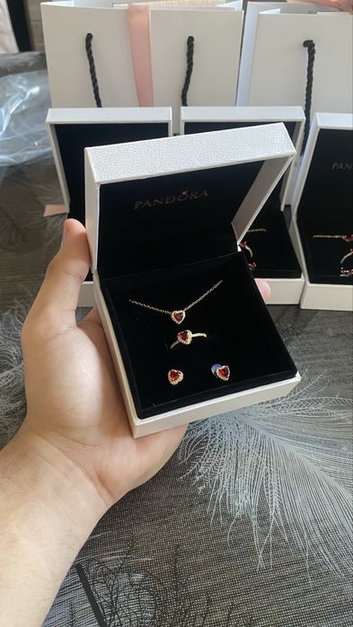 разные наборы Пандоры