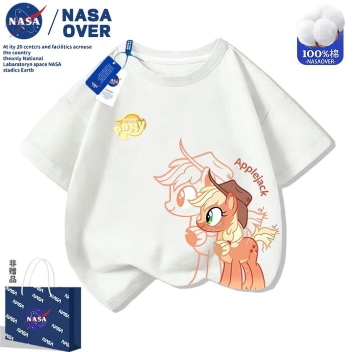 Стильные и удобные футболки