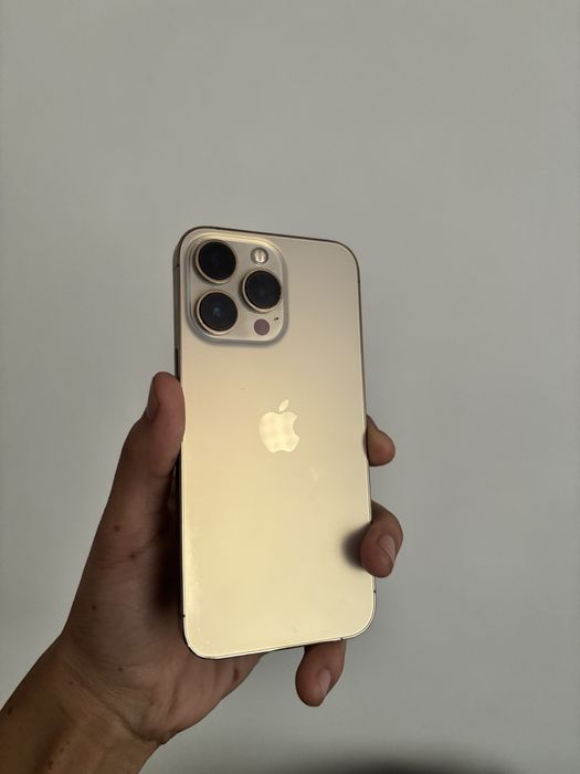 продаю iphone 13 pro
