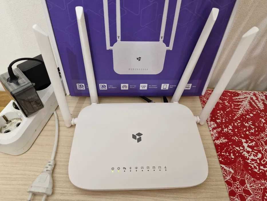 Гигабиный беспроводной маршрутизатор ( Wi-Fi роутер ) SNR-CPE-ME2-Lite